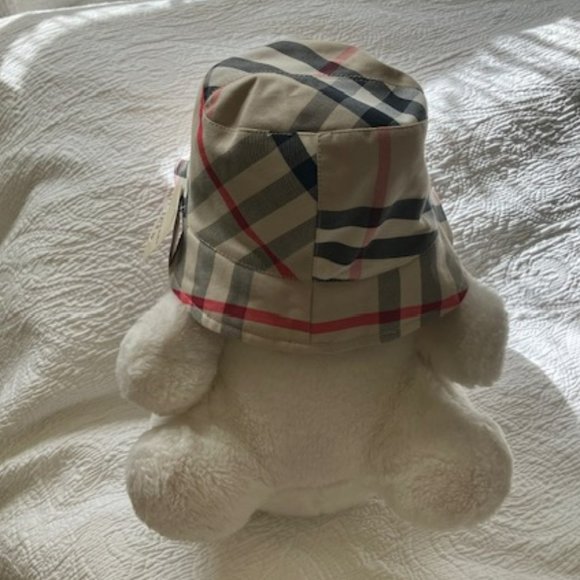 Burberry Reversible Bucket Hat NWT main image 2